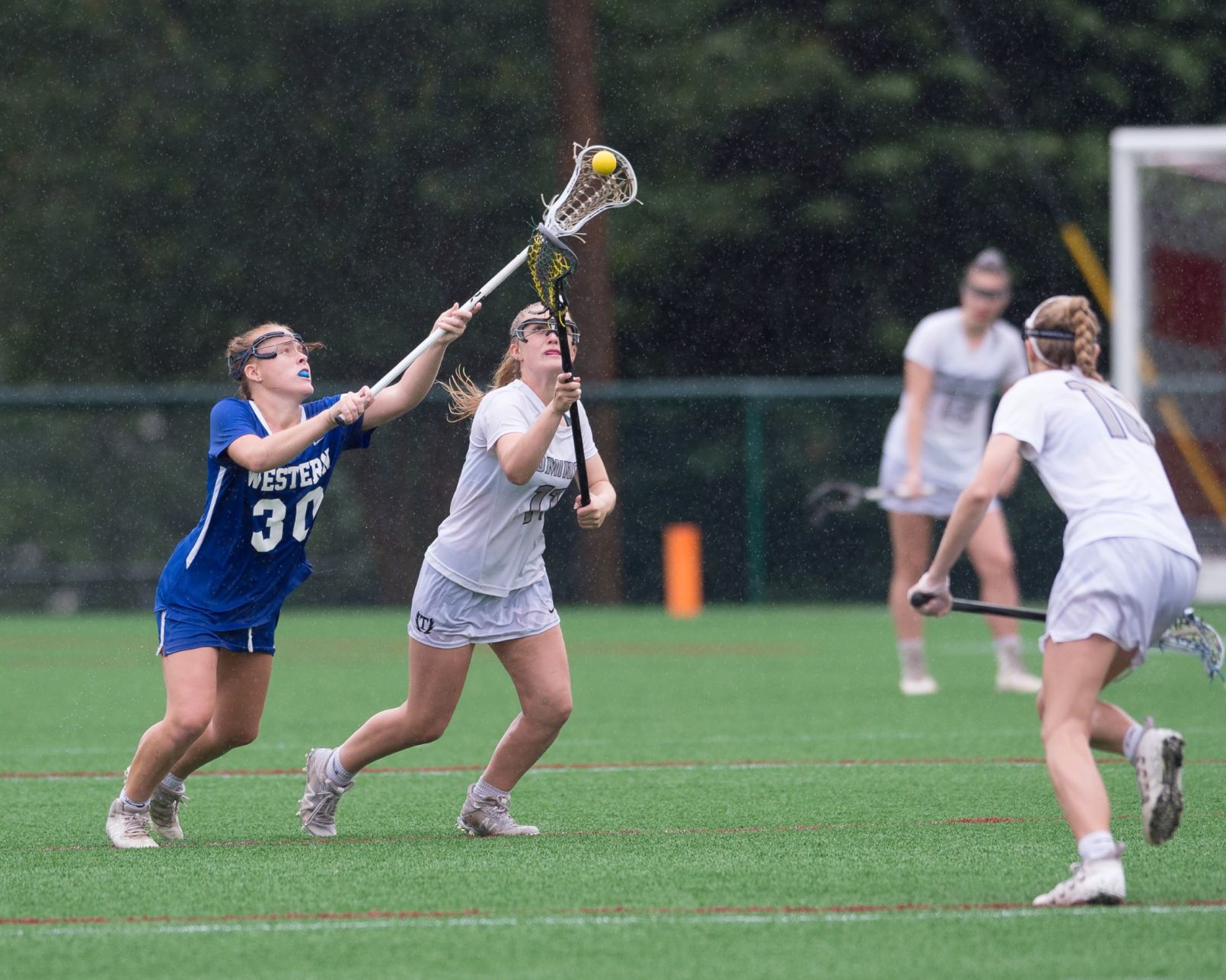 Class 4 girls lax_3.jpg